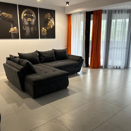 Teo Dem Radulescu -Strand Râmnicu Vâlcea Exterior foto